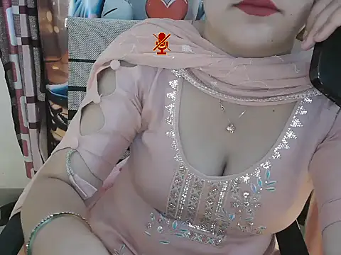 Snapshot of _chitranshi chatting on 7, 5, 2026 chitranshi online show from 7, 5, 2026