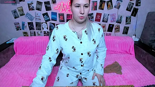 Snapshot of x_Ulya1cutex chatting on 2, 3, 2026 x Ulya1cutex online show from 2, 3, 2026