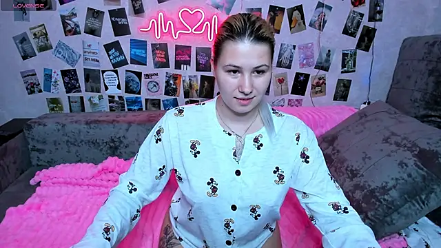 Snapshot of x_Ulya1cutex chatting on 2, 3, 2026 x Ulya1cutex online show from 2, 3, 2026