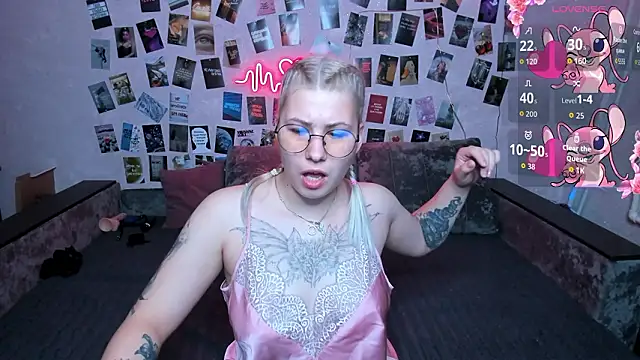 Snapshot of x_Ulya1cutex chatting on 21, 3, 2026 x Ulya1cutex online show from 21, 3, 2026