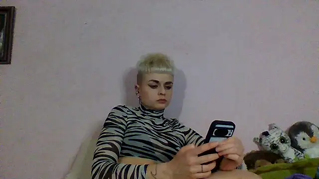 AlisaDear257 online show from 19, 4, 2026