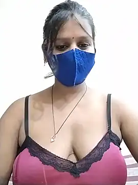 Snapshot of ankita077 chatting on 20, 7, 2026 ankita077 online show from 20, 7, 2026