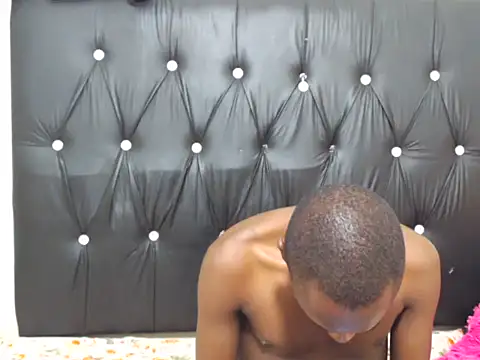 Snapshot of NtandoXx chatting on 15, 2, 2026 NtandoXx online show from 15, 2, 2026