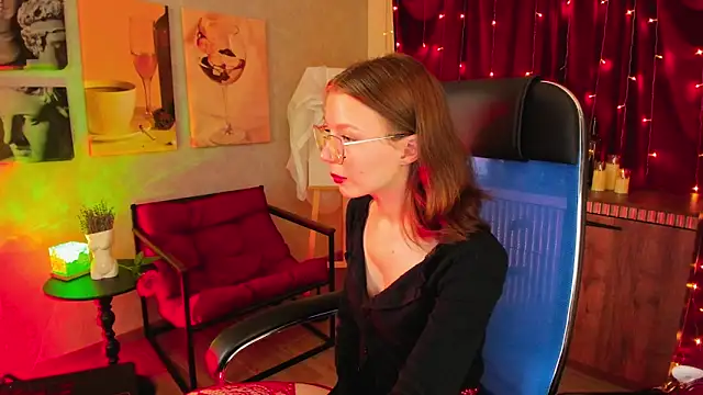 ElliFrankenweenie online show from 5, 4, 2026