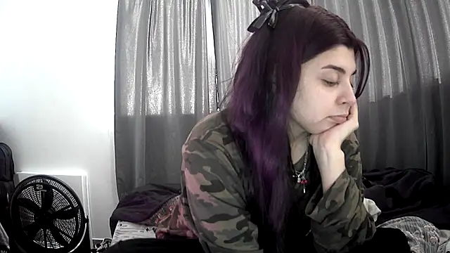 Snapshot of violetazein7 chatting on 17, 5, 2026 violetazein7 online show from 17, 5, 2026