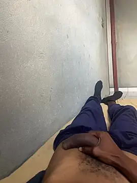 Snapshot of longuebitenoire971 chatting on 25, 2, 2026 longuebitenoire971 online show from 25, 2, 2026