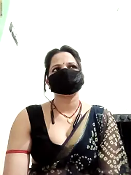 karishma Bhabhi online show from 3, 5, 2026