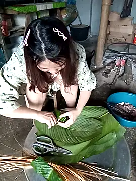 Girl-crazy1 online show from 15, 2, 2026