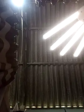 Girl-crazy1 online show from 14, 3, 2026