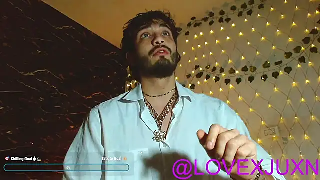 Snapshot of LovexJuxn8 chatting on 12, 5, 2026 LovexJuxn8 online show from 12, 5, 2026