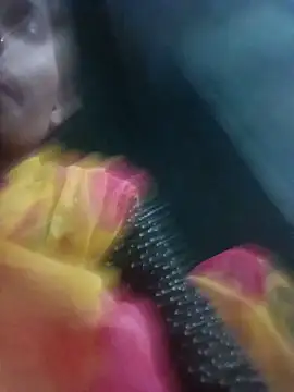 Snapshot of Desi_Couple_P chatting on 18, 5, 2026 Desi Couple P online show from 18, 5, 2026