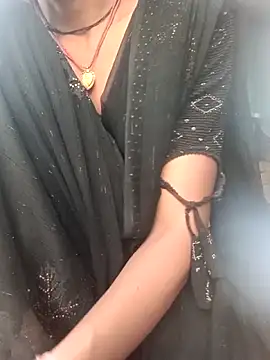 Snapshot of Desi_Couple_P chatting on 10, 6, 2026 Desi Couple P online show from 10, 6, 2026