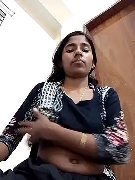 Snapshot of Sexy_Boudi650 chatting on 19, 2, 2026 Sexy Boudi650 online show from 19, 2, 2026