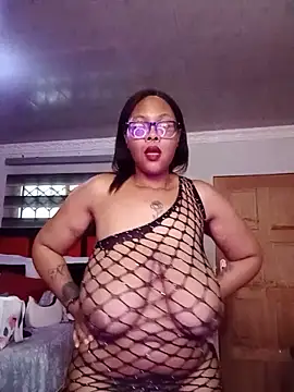 ShantelBootyBoobs online show from 28, 6, 2026