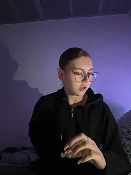 Milli-Kiss online show from 30, 3, 2026