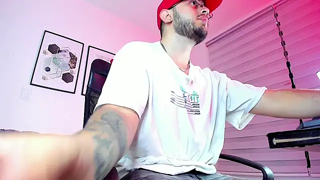 Snapshot of ethan_grace chatting on 14, 2, 2026 ethan grace online show from 14, 2, 2026