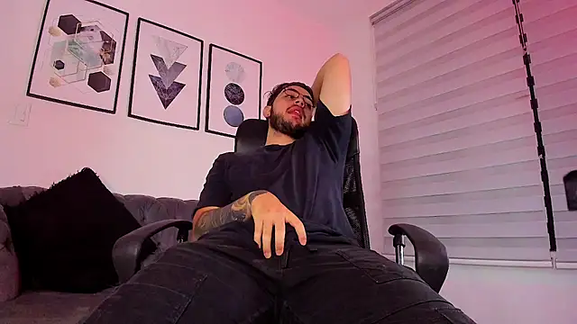 Snapshot of ethan_grace chatting on 21, 2, 2026 ethan grace online show from 21, 2, 2026