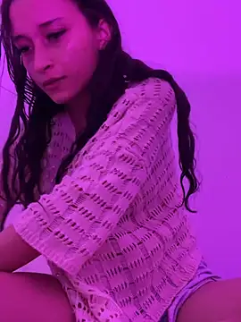 candy deluxe online show from 28, 4, 2026