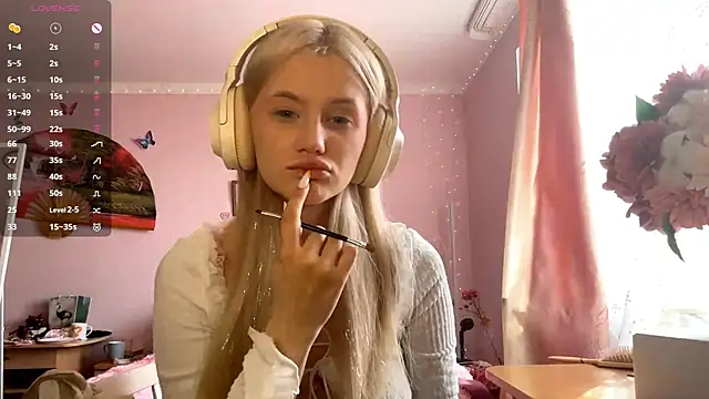 MelissaZaria online show from 10, 5, 2026