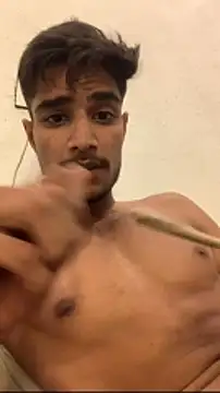 Snapshot of kaushikhotty chatting on 16, 4, 2026 kaushikhotty online show from 16, 4, 2026