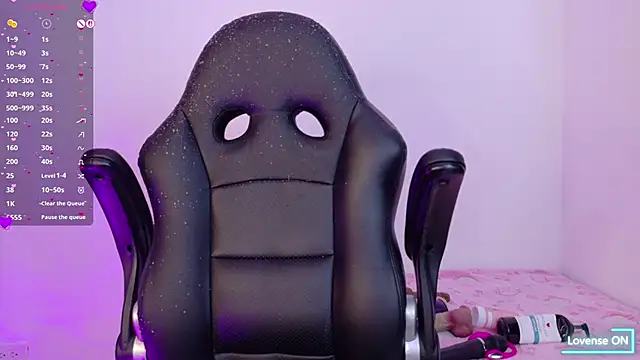 sara puerta   online show from 17, 4, 2026