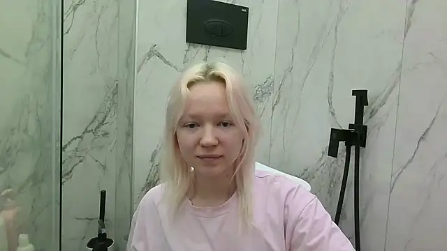 BabyyDolll  online show from 14, 2, 2026