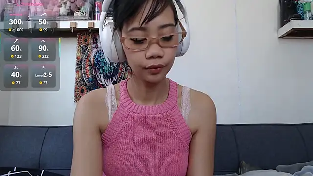 GloryKulikowski online show from 6, 4, 2026