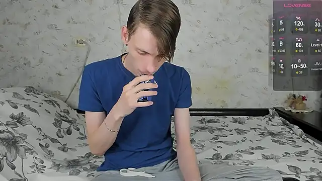 Snapshot of Erick_Wilson chatting on 13, 4, 2026 Erick Wilson online show from 13, 4, 2026