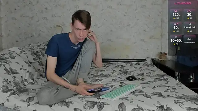 Snapshot of Erick_Wilson chatting on 15, 4, 2026 Erick Wilson online show from 15, 4, 2026