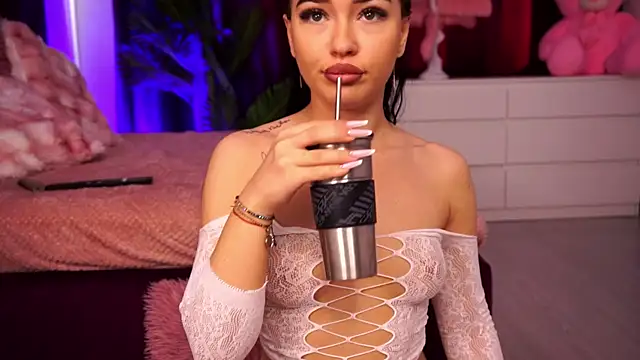 SashaLorrenz online show from 9, 4, 2026