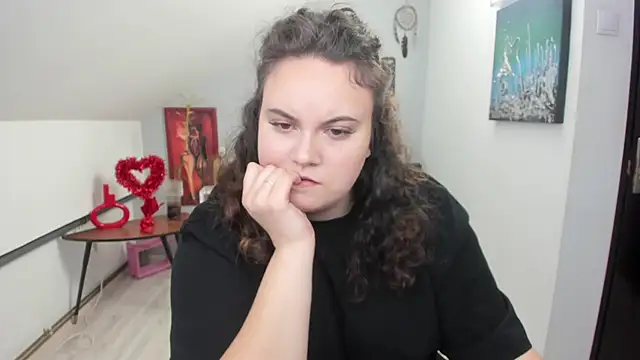 ElviraJoness online show from 16, 2, 2026