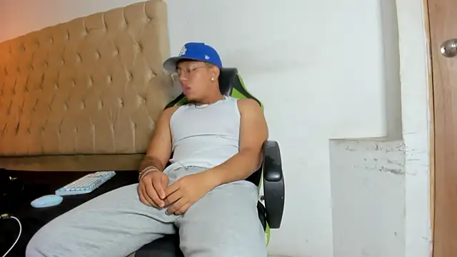 MaxSeduce23 online show from 24, 2, 2026