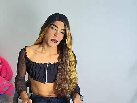 DollsKiara online show from 5, 4, 2026