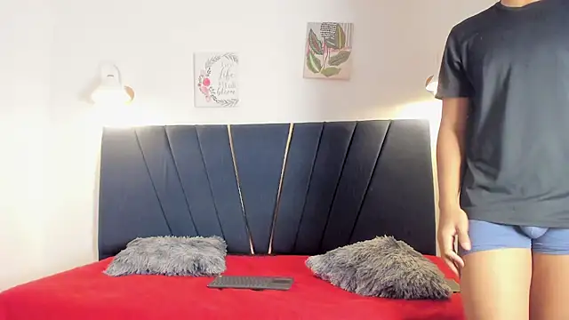 Snapshot of kleiver_cum18 chatting on 2, 3, 2026 kleiver cum18 online show from 2, 3, 2026