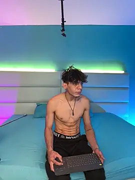 Snapshot of abrilandjulian chatting on 27, 2, 2026 abrilandjulian online show from 27, 2, 2026