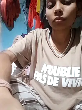 Horny Girl VIP online show from 18, 4, 2026