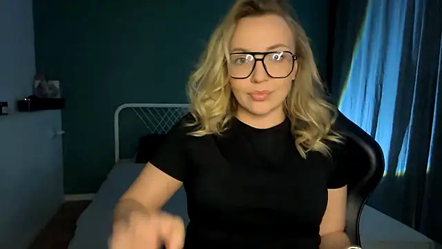 Miabby3 online show from 20, 2, 2026