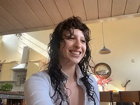 Snapshot of rhizomata chatting on 10, 7, 2026 rhizomata online show from 10, 7, 2026