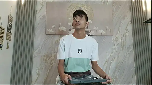 KITTY BOSH online show from 12, 4, 2026