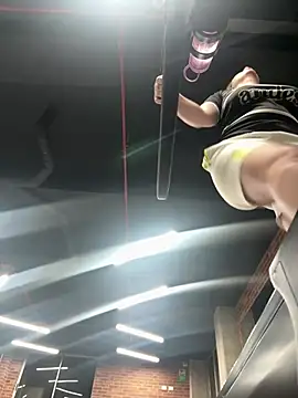 Sofi Collinss online show from 15, 4, 2026