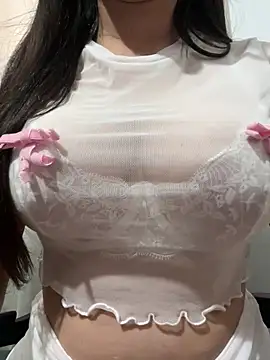 Snapshot of BabiCastelari chatting on 28, 2, 2026 BabiCastelari online show from 28, 2, 2026