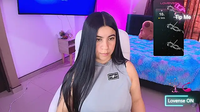Snapshot of Alice_Sweet_E chatting on 17, 7, 2026 Alice Sweet E online show from 17, 7, 2026