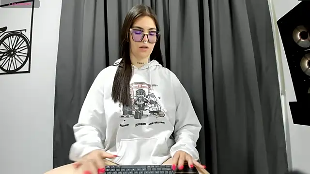 Snapshot of Daniella_Wildx chatting on 27, 4, 2026 Daniella Wildx online show from 27, 4, 2026