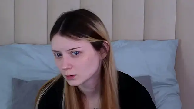 AlyssFrost online show from 24, 7, 2026