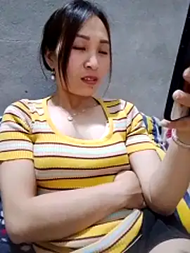 Snapshot of Thobaby112 chatting on 28, 4, 2026 Thobaby112 online show from 28, 4, 2026