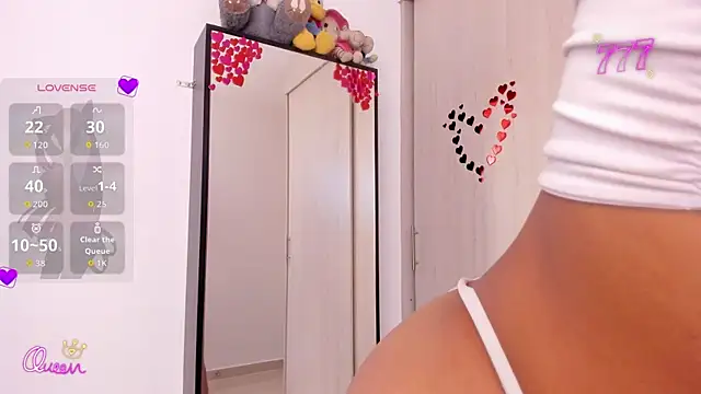 Snapshot of Adaira_Wealth chatting on 13, 4, 2026 Adaira Wealth online show from 13, 4, 2026