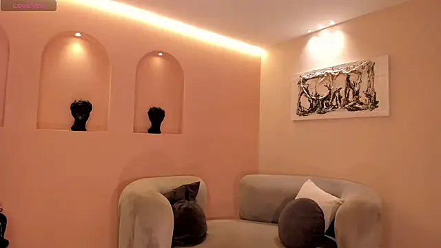 AmaraDivine online show from 17, 4, 2026