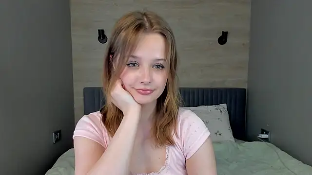Snapshot of Mary_Phoenix chatting on 8, 6, 2026 Mary Phoenix online show from 8, 6, 2026