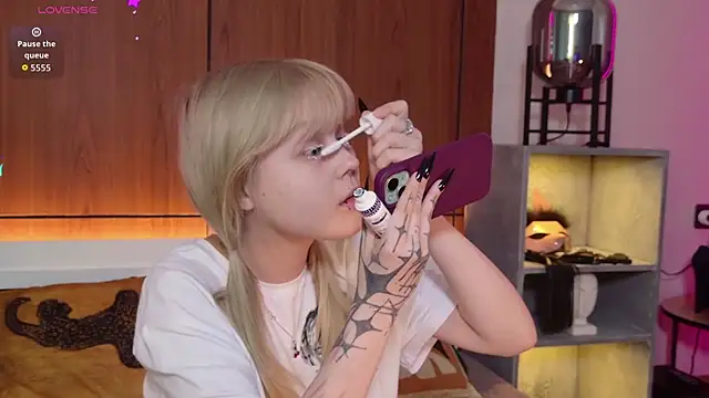 MoliQin online show from 14, 4, 2026