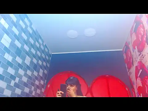 Snapshot of charlottxjuless chatting on 19, 2, 2026 charlottxjuless online show from 19, 2, 2026